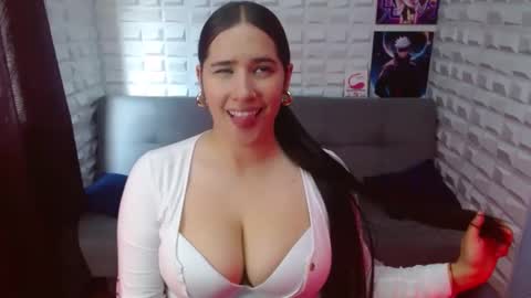 naomi_d online show from 12-29-24, 07:43