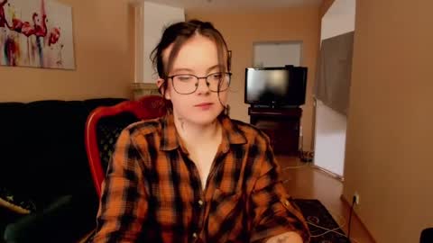 naomi_di online show from 07-10-26, 08:50