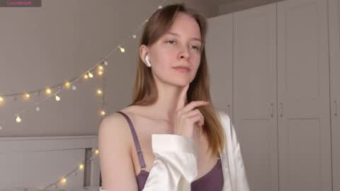 Naomi online show from 05-25-26, 05:08