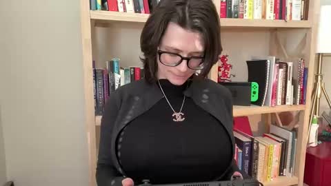 Naomi Reah online show from 03-11-26, 02:34