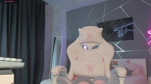 naomi_reiss online show from 04-23-26, 01:40