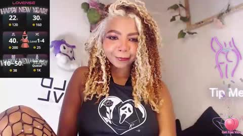 Snapshot of naomi_rider77 chatting on 10-12-25, 09:19 mara Jos online show from 10-12-25, 09:19