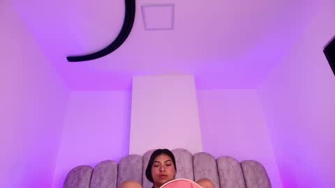 naomi online show from 04-21-26, 11:49