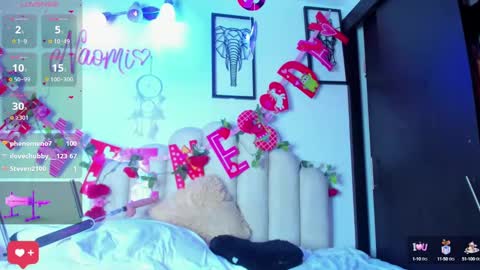 Snapshot of naomiasha_ chatting on 02-17-25, 03:04 online show from 02-17-25, 03:04