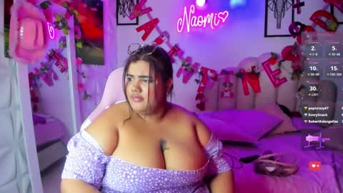 Snapshot of naomiasha_ chatting on 02-19-25, 05:16 online show from 02-19-25, 05:16