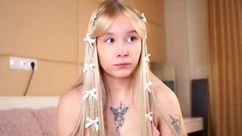 Angel online show from 02-27-26, 04:56