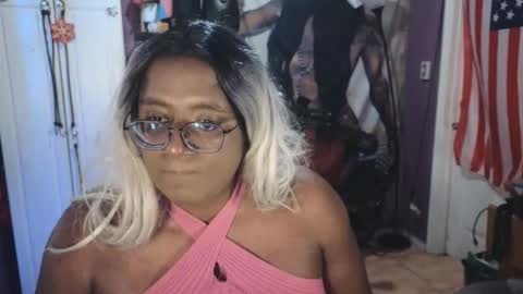 Naomi online show from 11-25-25, 04:51