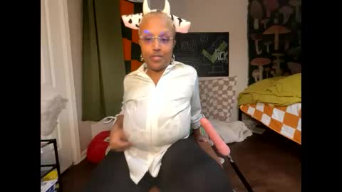 Naomigiirl6 online show from 12-15-24, 12:17