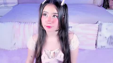 Snapshot of naomii_star chatting on 05-04-26, 05:47 online show from 05-04-26, 05:47