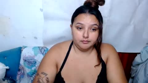 Snapshot of naomiquiin chatting on 07-27-26, 12:23 naomiquiin online show from 07-27-26, 12:23