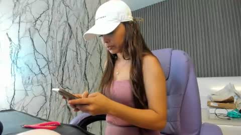 Naomis online show from 06-14-26, 02:08