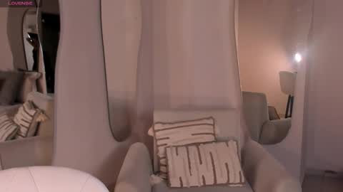 Naomi online show from 09-22-25, 12:29