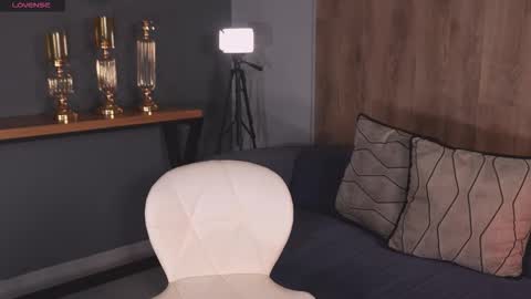 Naomi online show from 11-15-25, 11:29