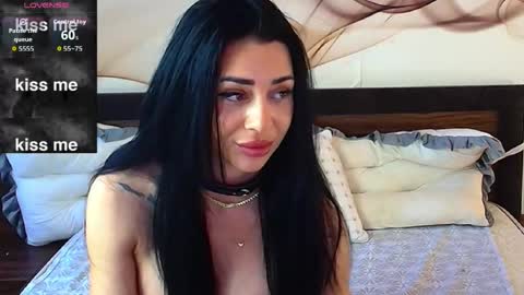 NaomiScarlett online show from 05-25-26, 05:35