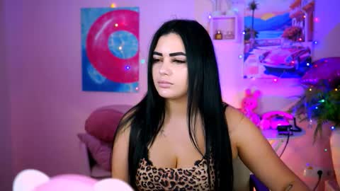 Snapshot of naomiwilsons chatting on 09-24-25, 12:19 naomiwilsons online show from 09-24-25, 12:19