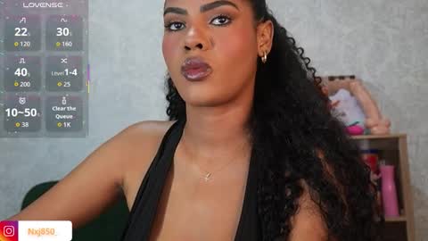 Naomi     online show from 03-06-26, 09:33