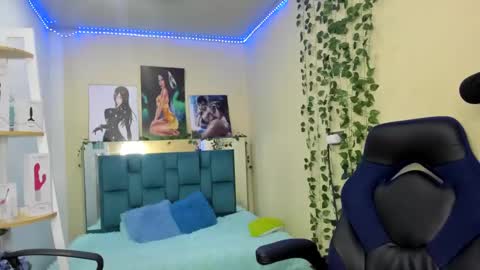 naomy online show from 01-25-25, 11:11