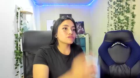 naomy online show from 03-02-25, 01:47