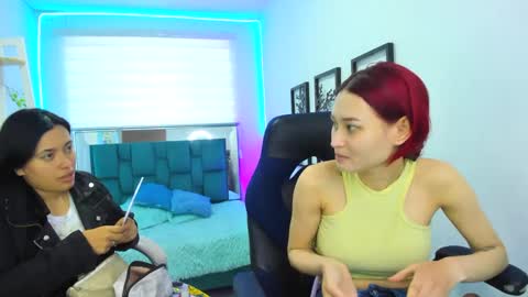 naomy online show from 09-11-25, 04:40