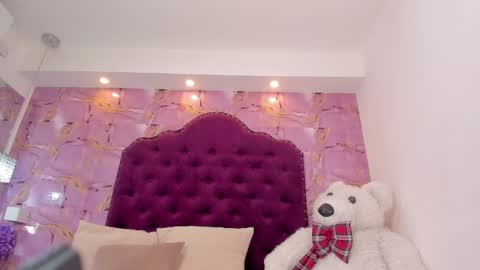 Naomy online show from 11-10-25, 11:53