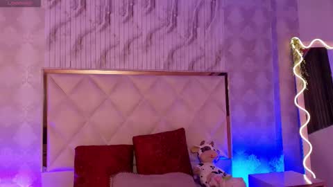 Naomy  online show from 02-01-26, 03:16