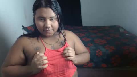 Snapshot of naomyandpablot chatting on 04-14-26, 11:33 naomyandpablot online show from 04-14-26, 11:33