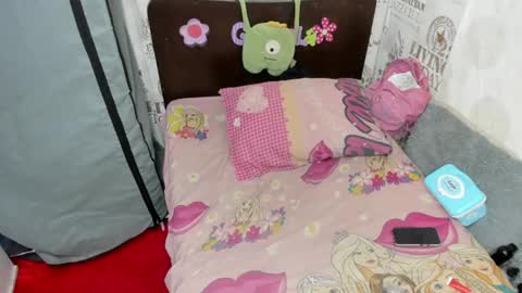 Naomyfoxx online show from 07-01-26, 09:00