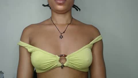 bella online show from 12-20-25, 04:36