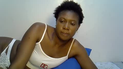 Snapshot of nasty_lolly chatting on 05-11-26, 04:04 Lolly online show from 05-11-26, 04:04