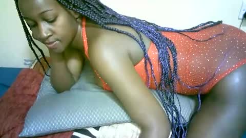 Marie online show from 10-13-25, 07:03