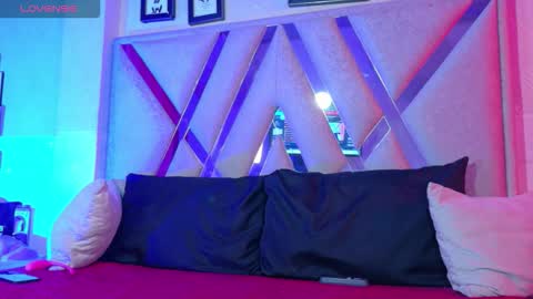 Natacha black online show from 11-07-25, 10:32