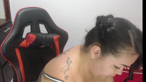 Nata Ramirez online show from 11-30-25, 03:10