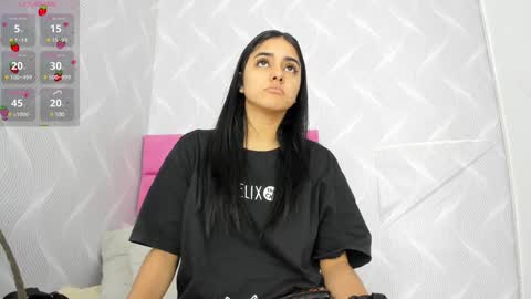 Snapshot of natalia_aguirre chatting on 01-16-25, 12:20 Naty online show from 01-16-25, 12:20