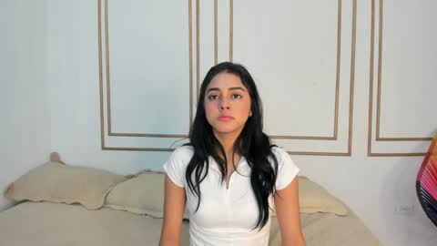 Snapshot of natalia_aguirre chatting on 01-23-25, 12:30 Naty online show from 01-23-25, 12:30