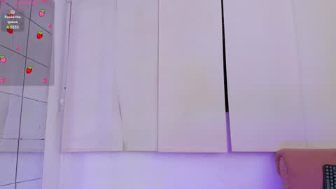 Snapshot of natalia_aguirre chatting on 01-29-25, 12:24 Naty online show from 01-29-25, 12:24