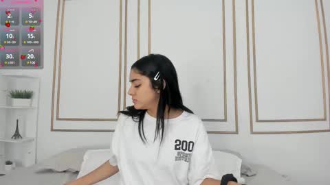 Snapshot of natalia_aguirre chatting on 02-10-25, 12:29 Naty online show from 02-10-25, 12:29