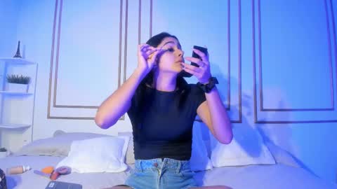 Snapshot of natalia_aguirre chatting on 02-15-25, 12:22 Naty online show from 02-15-25, 12:22