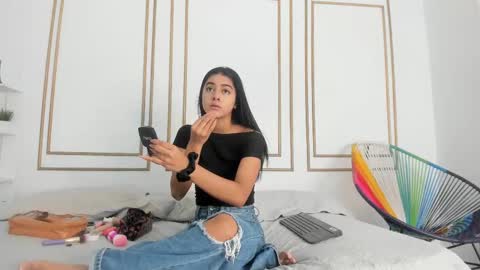 Snapshot of natalia_aguirre chatting on 02-22-25, 12:19 Naty online show from 02-22-25, 12:19