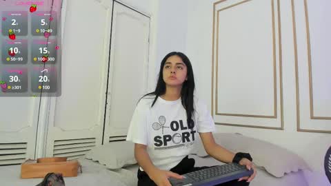 Snapshot of natalia_aguirre chatting on 03-07-25, 12:34 Naty online show from 03-07-25, 12:34