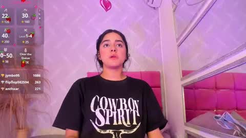 Snapshot of natalia_aguirre chatting on 03-10-25, 07:07 Naty online show from 03-10-25, 07:07