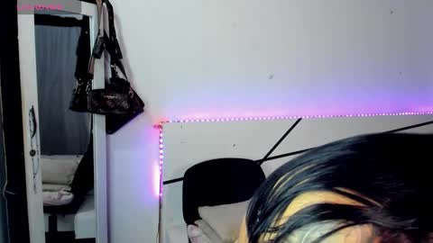 Snapshot of natalia_cb chatting on 09-19-25, 09:43 Natalia online show from 09-19-25, 09:43