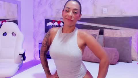 Snapshot of natalia_cruzz chatting on 07-24-26, 06:50 Nata online show from 07-24-26, 06:50