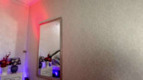 Snapshot of natalia_peach chatting on 02-11-25, 08:48 Wild influence online show from 02-11-25, 08:48