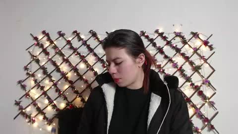 Natalia Walker online show from 01-18-26, 01:59