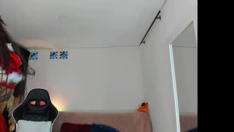 natalie1012 online show from 12-19-25, 01:51