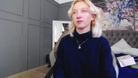 Snapshot of natalie_bitton chatting on 01-11-25, 11:56 Natalie online show from 01-11-25, 11:56