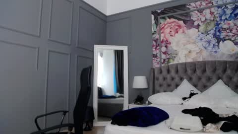 Snapshot of natalie_bitton chatting on 01-20-25, 02:46 Natalie online show from 01-20-25, 02:46