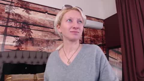 Natalie online show from 03-11-26, 02:56