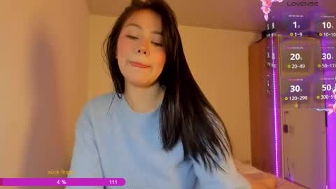 Snapshot of natalie_dream chatting on 11-05-25, 04:01 natalia online show from 11-05-25, 04:01