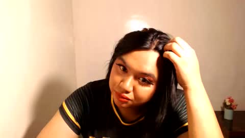 Snapshot of natalie_evans22 chatting on 06-10-26, 04:39 natalie_evans22 online show from 06-10-26, 04:39